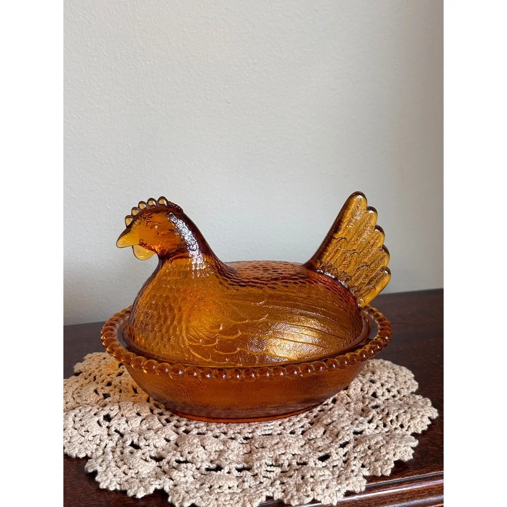 Vintage Indiana Glass 7-inch amber Hen on Nest perfect beaded rim no chips
